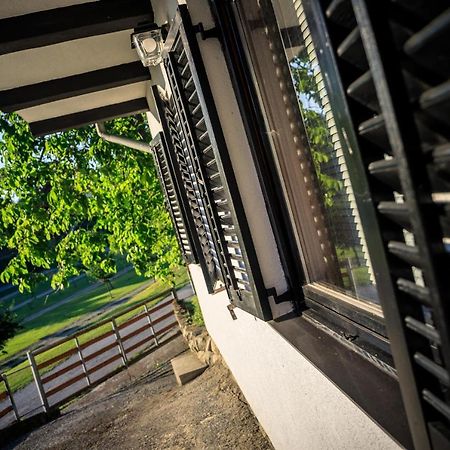 Kuca Za Odmor, Ferienhaus, Holiday Home Rugas Orahovica Dış mekan fotoğraf