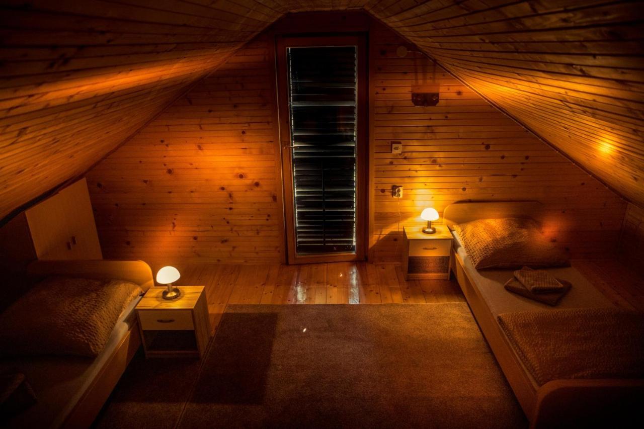 Kuca Za Odmor, Ferienhaus, Holiday Home Rugas Orahovica Dış mekan fotoğraf