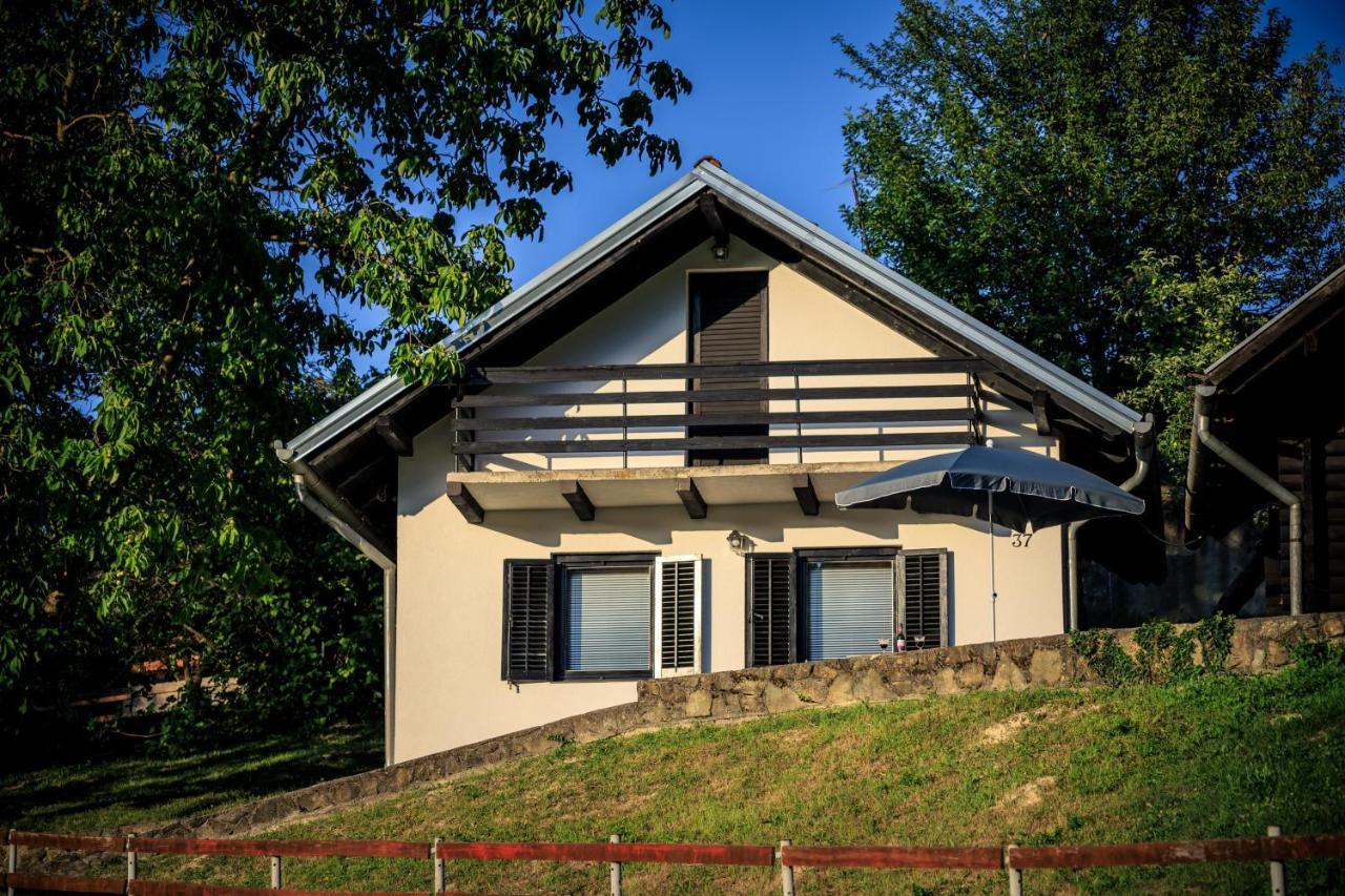 Kuca Za Odmor, Ferienhaus, Holiday Home Rugas Orahovica Dış mekan fotoğraf