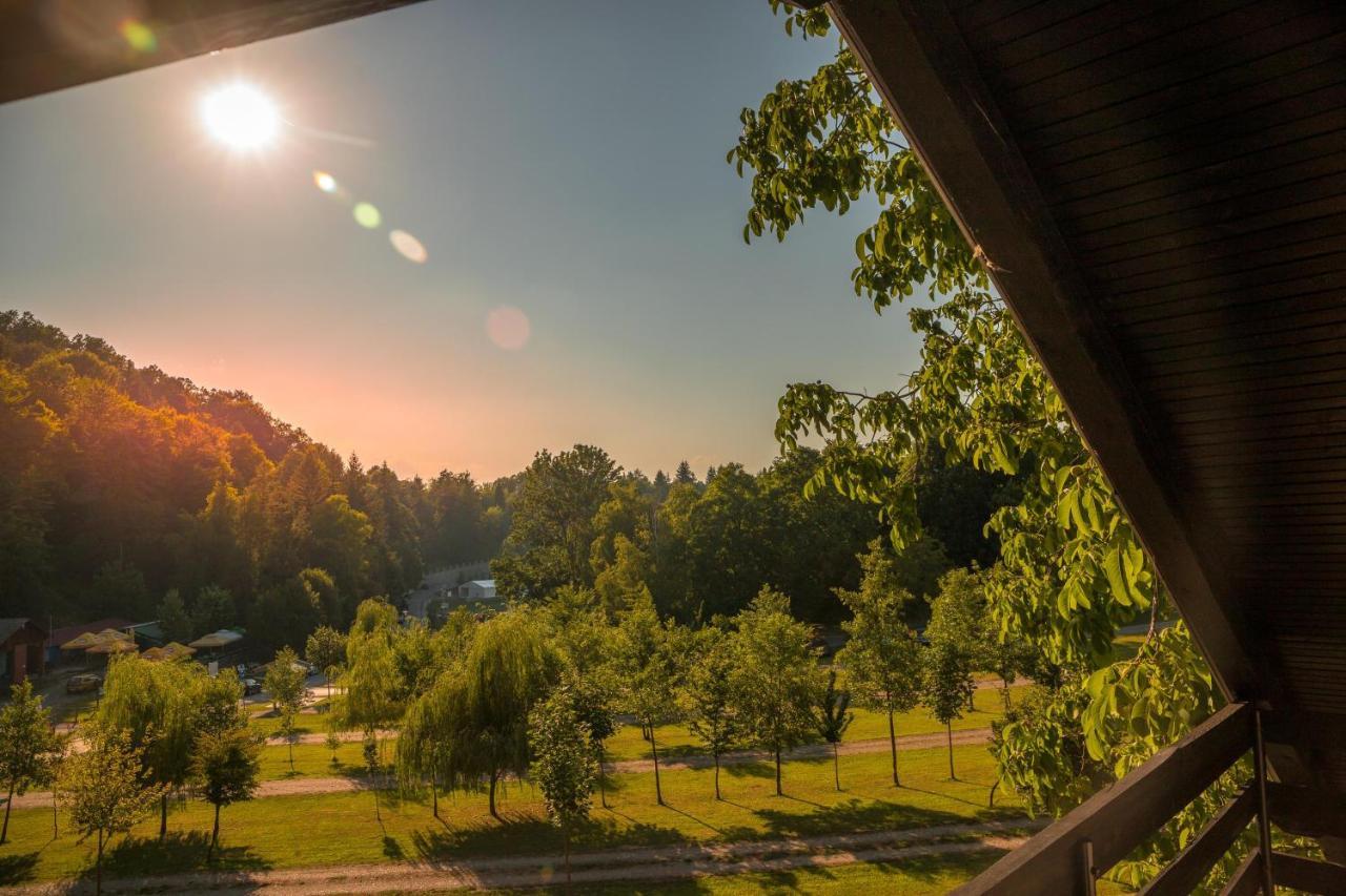 Kuca Za Odmor, Ferienhaus, Holiday Home Rugas Orahovica Dış mekan fotoğraf